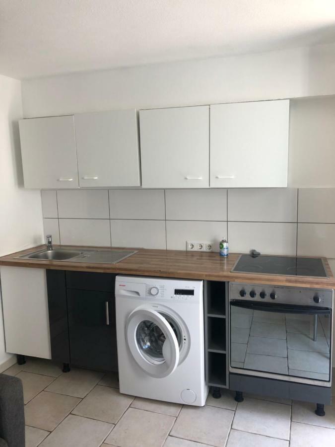Ferienwohnung Beutelsbacherstrasse 12 Untertuerkheim Stuttgart Estugarda Exterior foto