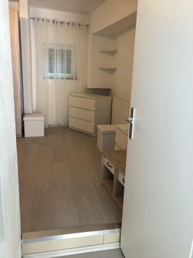 Ferienwohnung Beutelsbacherstrasse 12 Untertuerkheim Stuttgart Estugarda Exterior foto